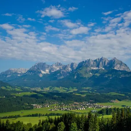 Flucht In Διαμέρισμα *